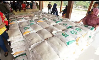 Kalurahan Srimulyo Kembali Bagikan Bantuan Beras CBP Bulan Mei 2024