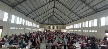 PT. Pos Salurkan Bantuan BBM, Sembako dan PKH Kepada Ribuan Warga Srimulyo