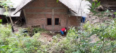 Tanah Longsor di Jasem Mengancam Satu Rumah