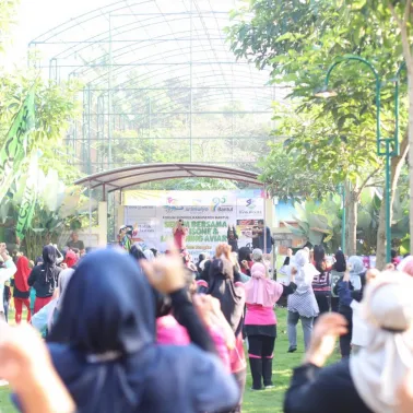 Senam Bersama Sak Isone Meriahkan Peresmian Aviary Srimulyo