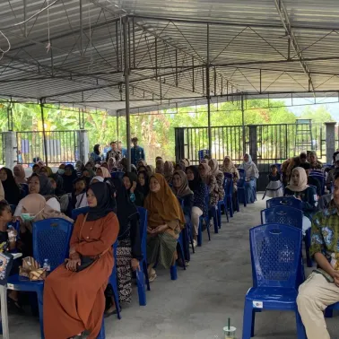 KKN Tematik UNDIP Gelar Edukasi Lingkungan dan Expo Inovasi di Onggopatran