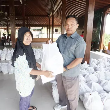 Penyaluran BPNT Program PPBMP Tahun 2026 di Kalurahan Srimulyo, 120 KPM Terima Bantuan