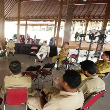 Rakor Kalurahan Srimulyo Bahas Persiapan Indeks Desa 2026, Program BKK, dan Upacara HUT ke-81 RI