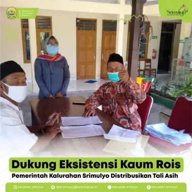 Dukung Eksistensi Kaum Rois Pemerintah Kalurahan Srimulyo Distribusikan Tali Asih