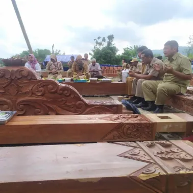 Peringati Hari Jadi Kalurahan Srimulyo Ke- 76, Pamong Srimulyo Lakukan Doa Bersama