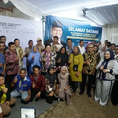 Menteri Dalam Negeri dan Menteri PKP Tinjau Program Bedah Rumah di Padukuhan Kaligatuk, Srimulyo