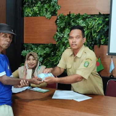 Penyaluran Bantuan Langsung Tunai (BLT DD) Periode Januari dan Februari TA 2024