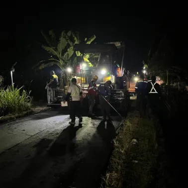 Pengaspalan Ruas Jalan Situs Payak Tingkatkan Konektivitas dan Dukung Perekonomian Warga