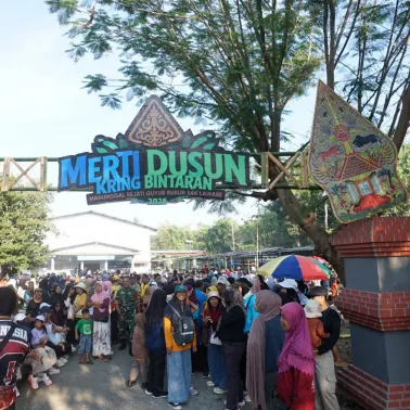 Jalan Sehat Merti Dusun Kring Bintaran Perkuat Guyub Rukun dan Lestarikan Tradisi